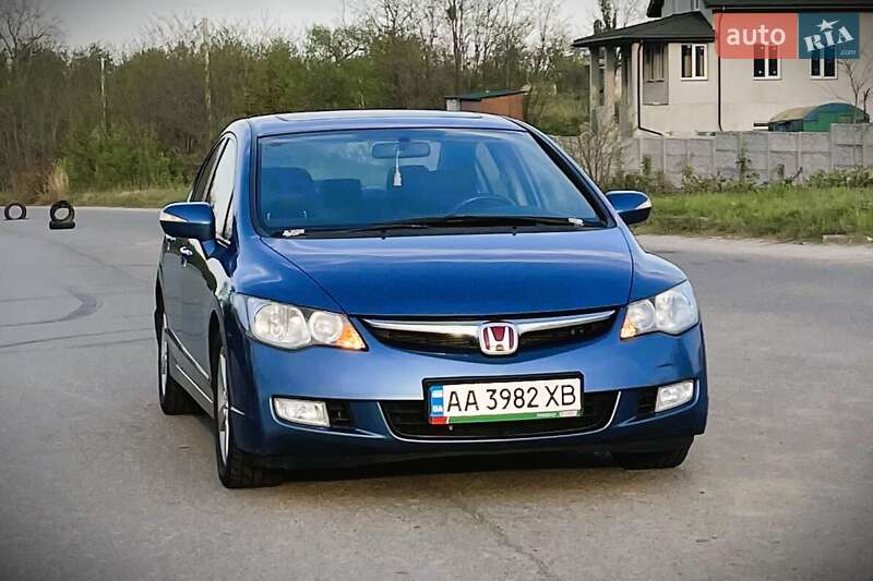 Седан Honda Civic 2007 в Киеве