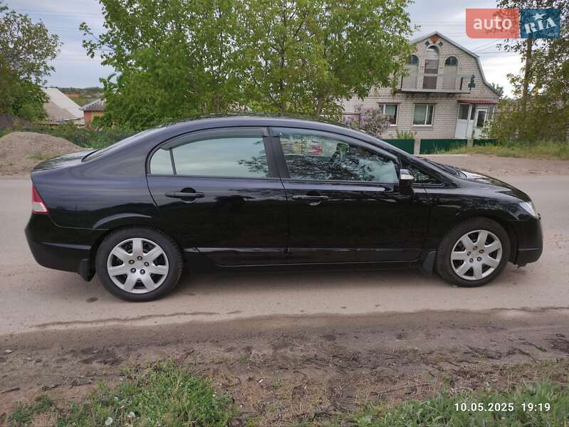 Седан Honda Civic 2007 в Первомайську