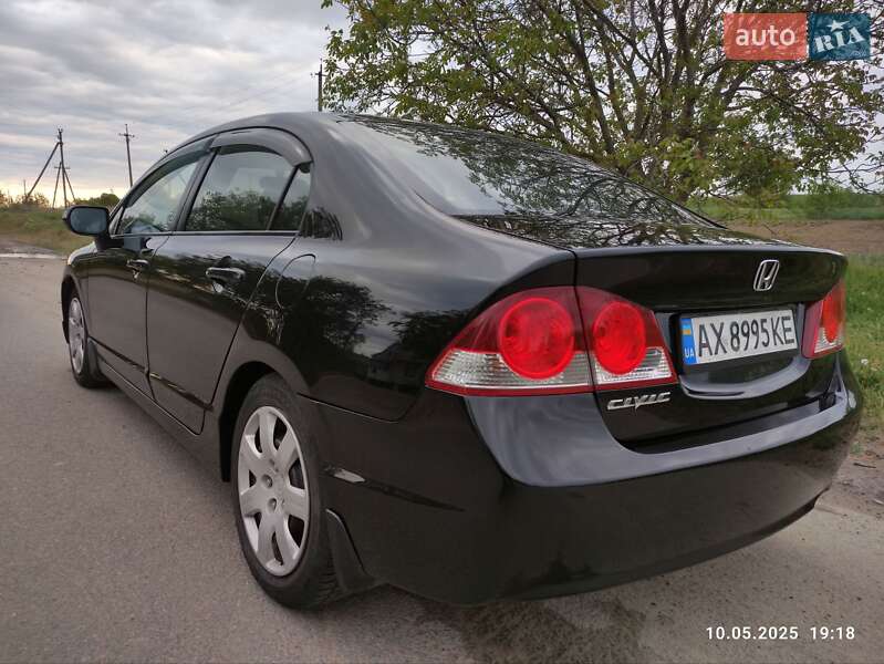 Седан Honda Civic 2007 в Первомайську