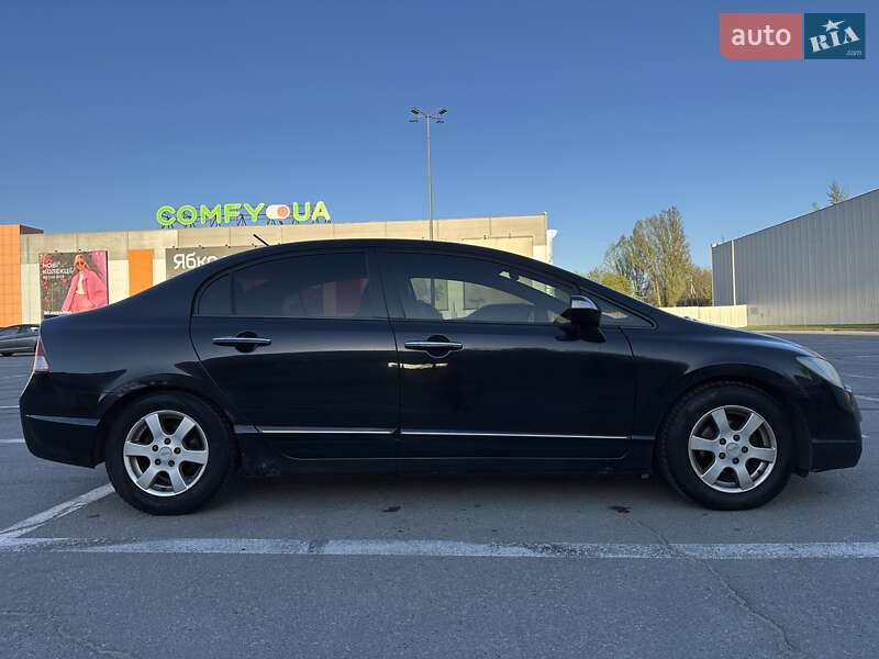 Седан Honda Civic 2006 в Полтаві