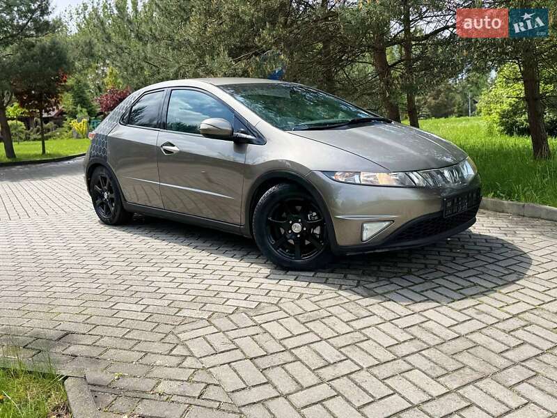 Хетчбек Honda Civic 2008 в 