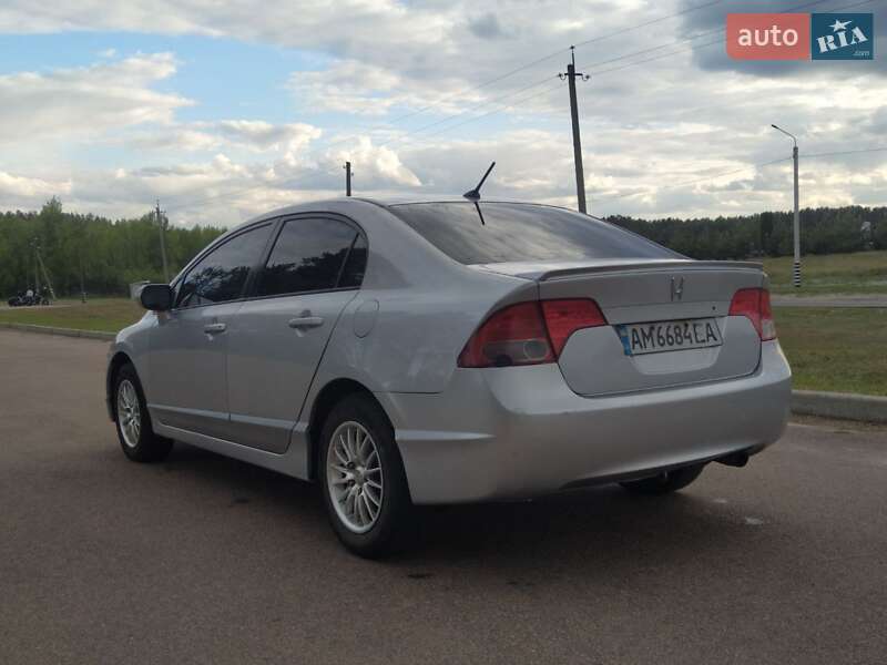 Седан Honda Civic 2006 в Житомире