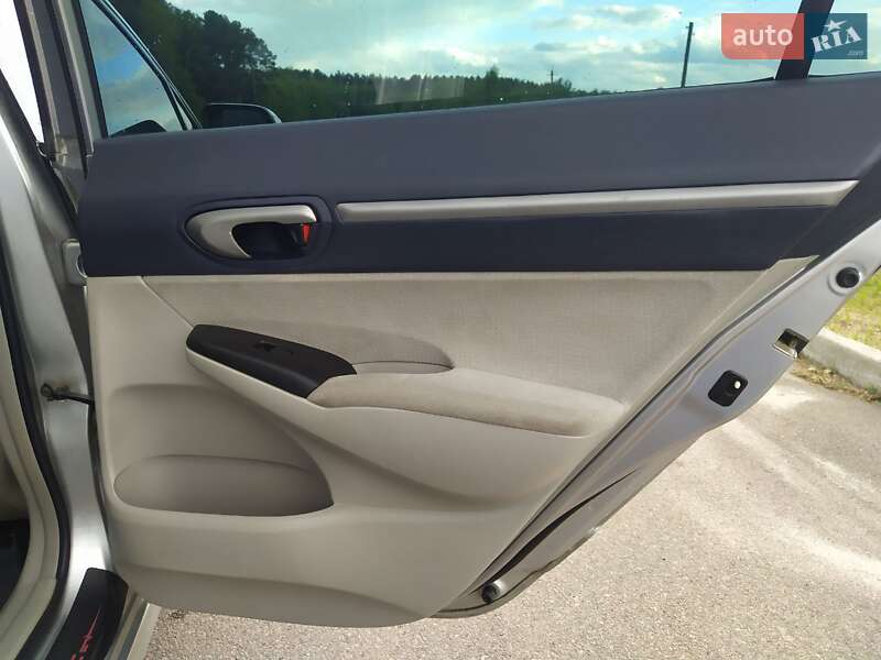 Седан Honda Civic 2006 в Житомире