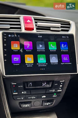 Хэтчбек Honda Civic 2014 в 