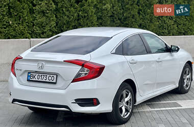 Седан Honda Civic 2018 в 