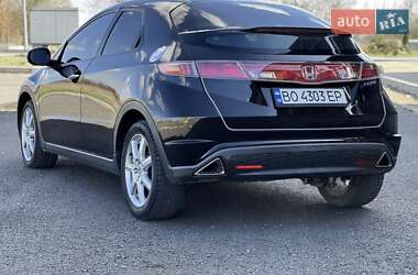 Хэтчбек Honda Civic 2007 в 
