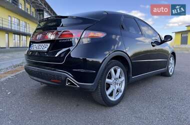 Хэтчбек Honda Civic 2007 в 