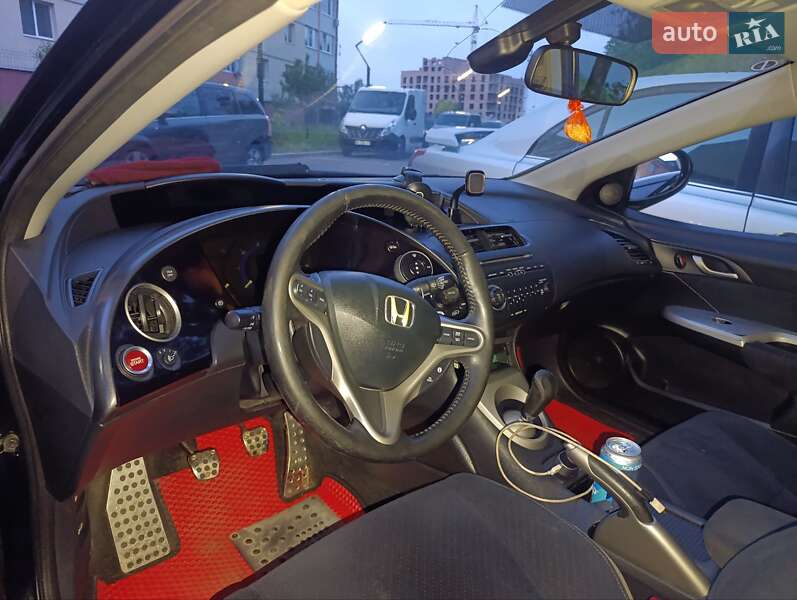 Хэтчбек Honda Civic 2007 в Ровно