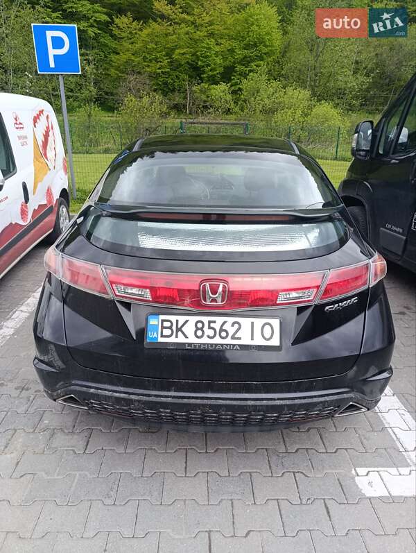 Хэтчбек Honda Civic 2007 в Ровно