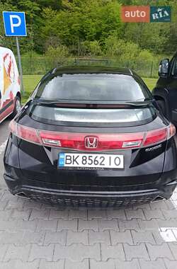 Хэтчбек Honda Civic 2007 в 