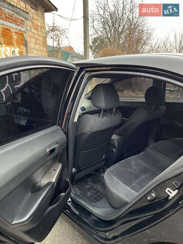 Седан Honda Civic 2009 в Немішаєве