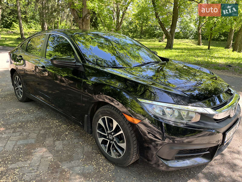 Седан Honda Civic 2018 в Чернігові