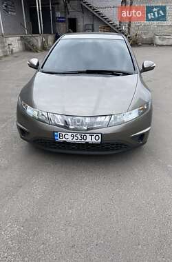 Хэтчбек Honda Civic 2007 в 