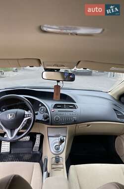 Хэтчбек Honda Civic 2007 в 