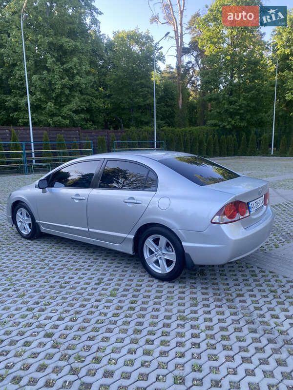 Седан Honda Civic 2008 в Харькове