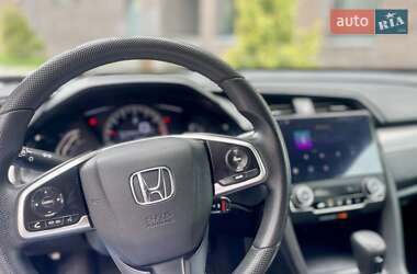 Седан Honda Civic 2016 в 
