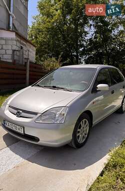 Хэтчбек Honda Civic 2001 в 