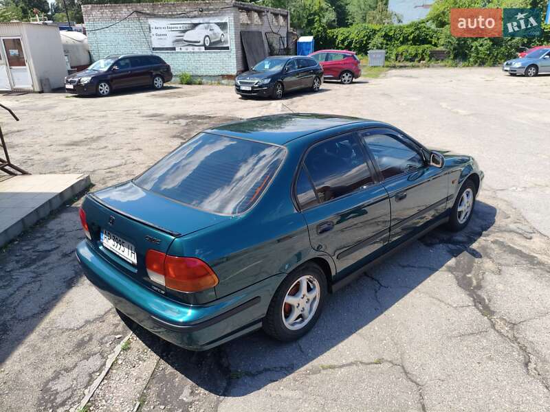 Седан Honda Civic 1997 в Запоріжжі