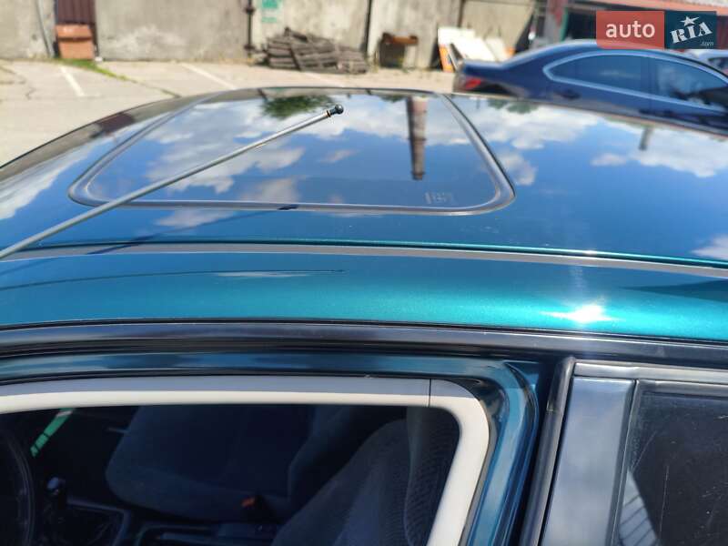 Седан Honda Civic 1997 в Запоріжжі