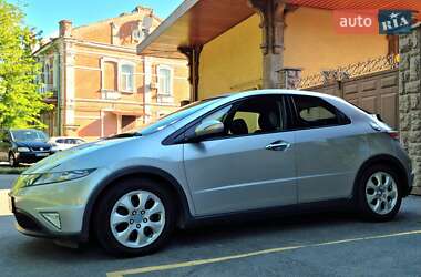 Хэтчбек Honda Civic 2007 в Полтаве