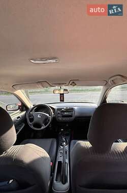 Седан Honda Civic 2005 в 