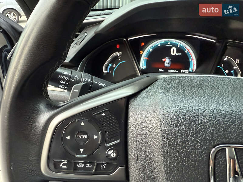 Хэтчбек Honda Civic 2017 в Киеве