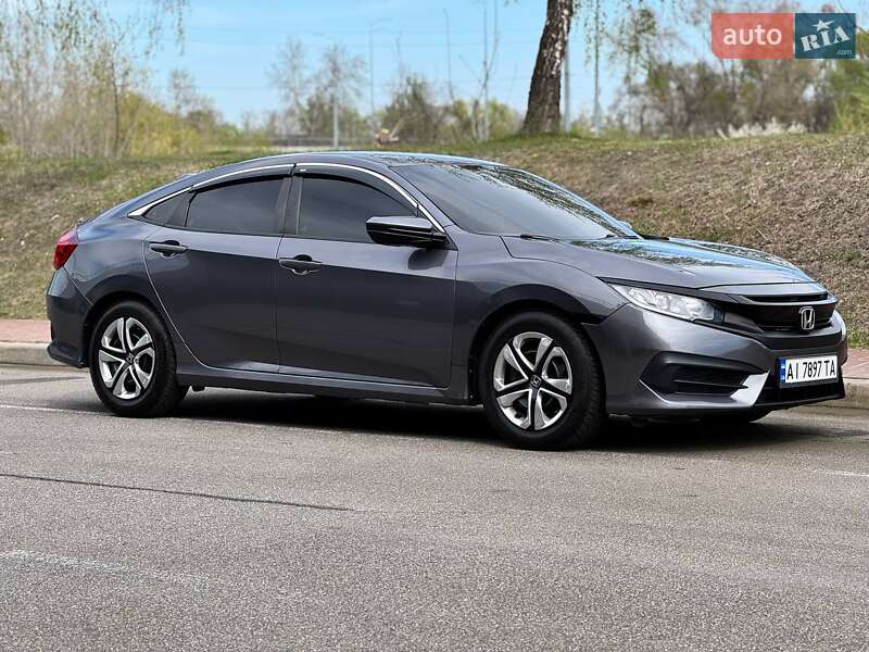 Седан Honda Civic 2016 в Києві