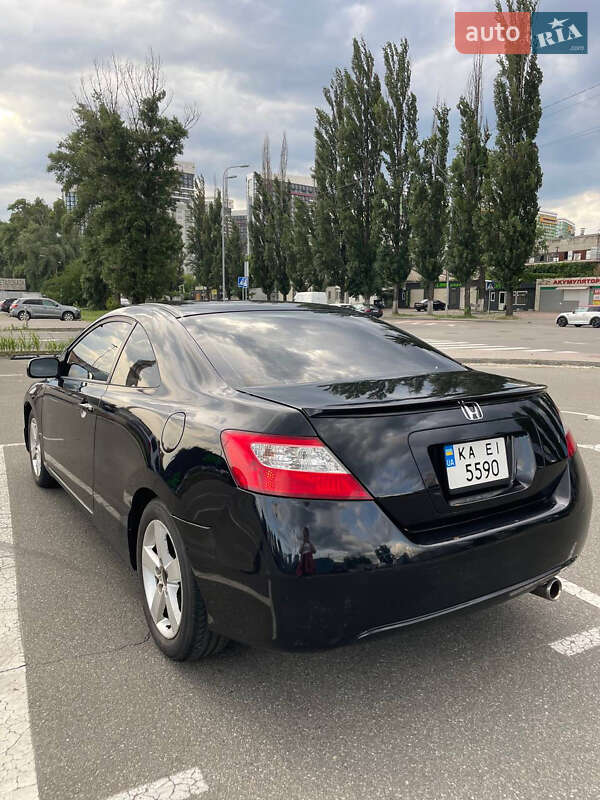 Купе Honda Civic 2007 в Киеве