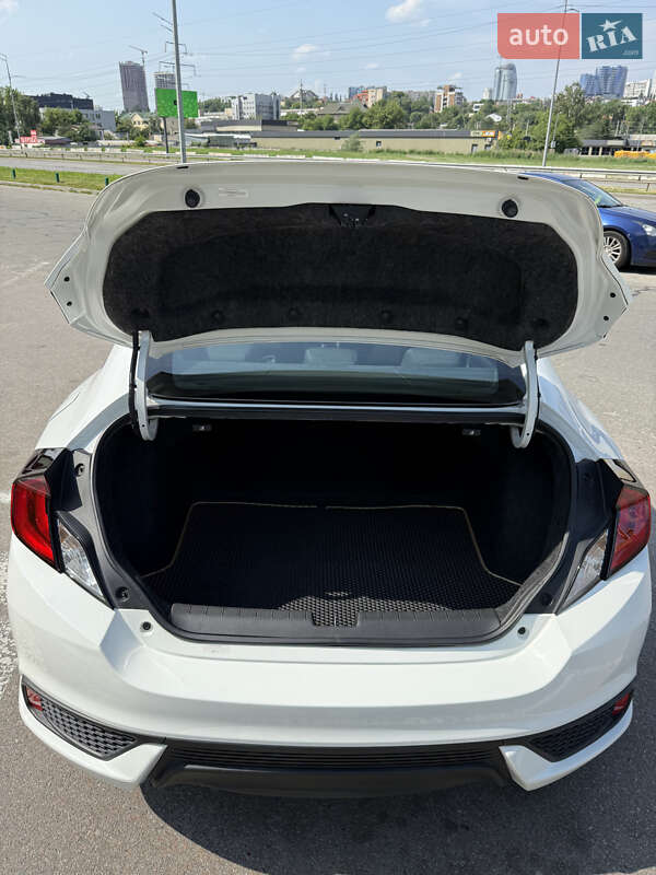 Купе Honda Civic 2016 в Києві