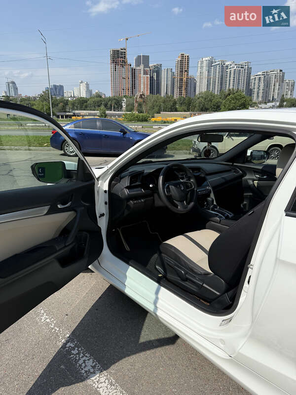 Купе Honda Civic 2016 в Києві