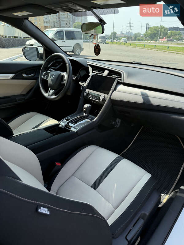 Купе Honda Civic 2016 в Києві