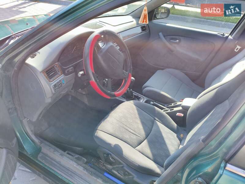 Лифтбек Honda Civic 1995 в Виннице