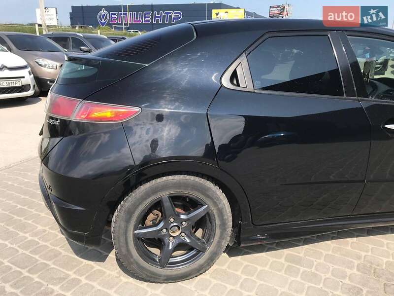 Хэтчбек Honda Civic 2008 в Львове
