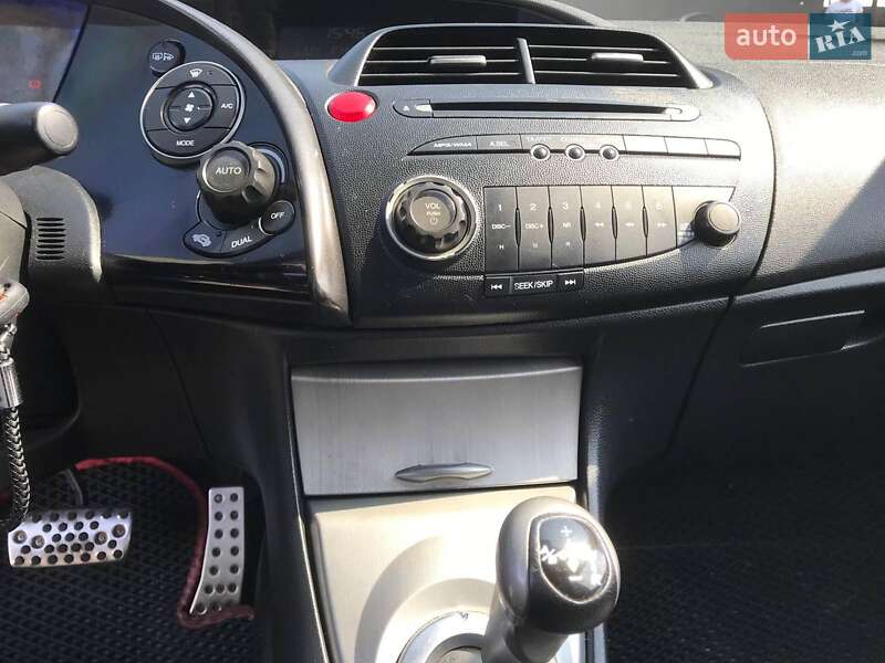 Хэтчбек Honda Civic 2008 в Львове