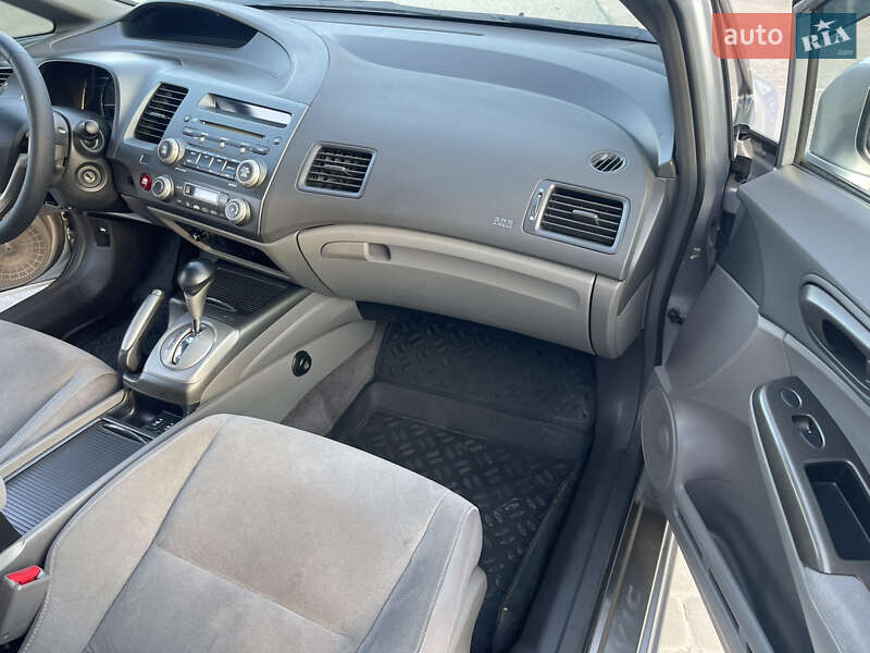 Седан Honda Civic 2007 в Киеве