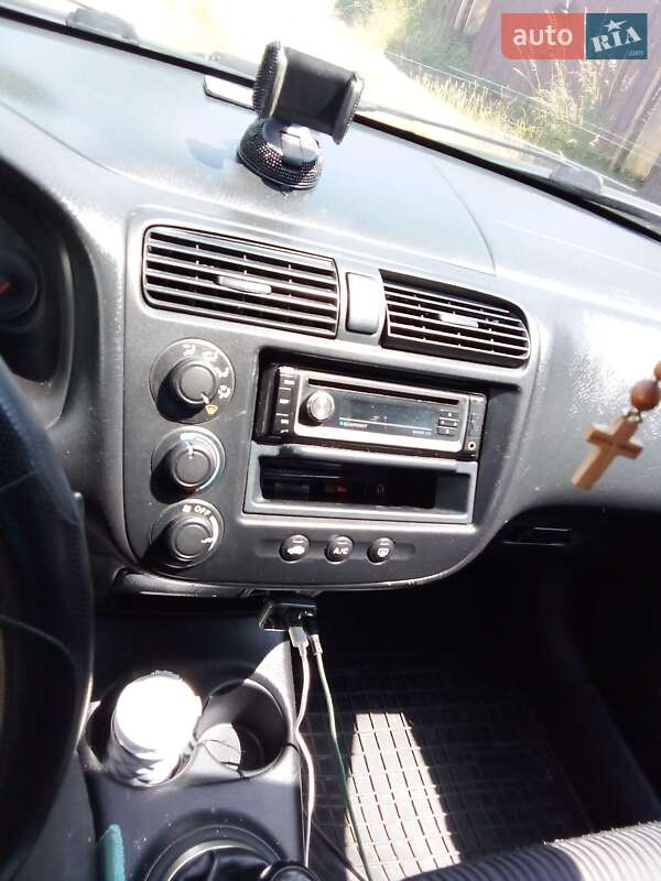 Седан Honda Civic 2001 в Ивано-Франковске