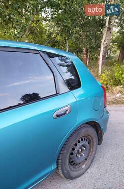 Хэтчбек Honda Civic 2002 в 