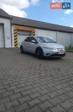 Хэтчбек Honda Civic 2007 в 