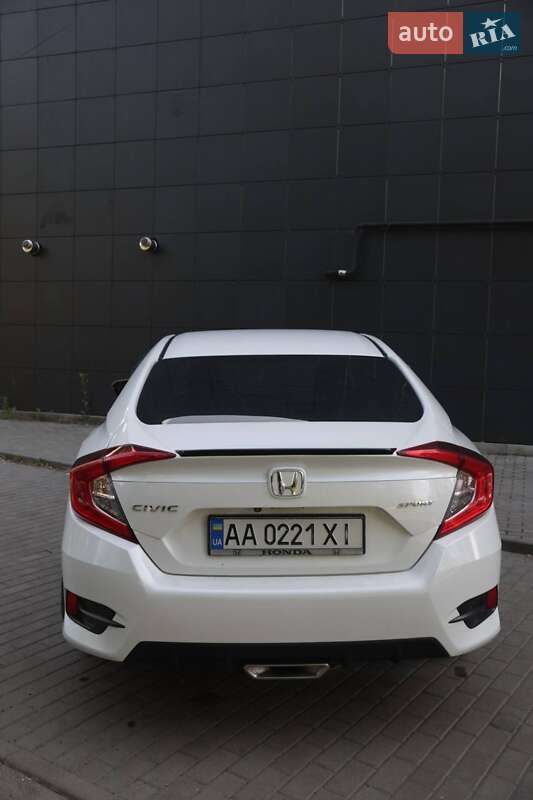 Седан Honda Civic 2019 в Славянске