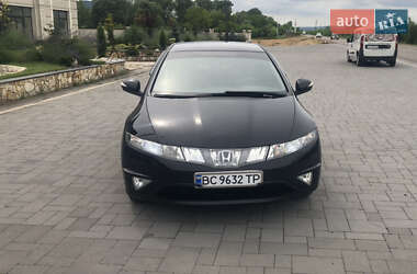 Хэтчбек Honda Civic 2007 в Ужгороде