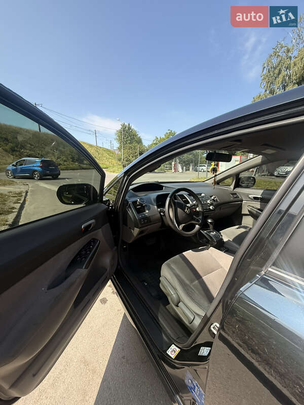 Седан Honda Civic 2008 в Львові