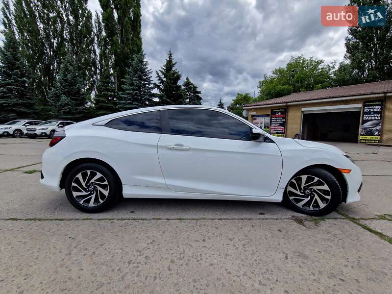 Купе Honda Civic 2016 в Дніпрі