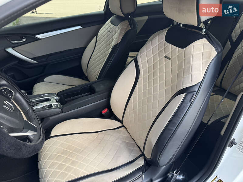 Купе Honda Civic 2016 в Киеве