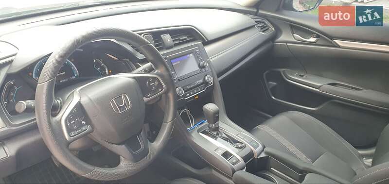 Седан Honda Civic 2019 в Зборове