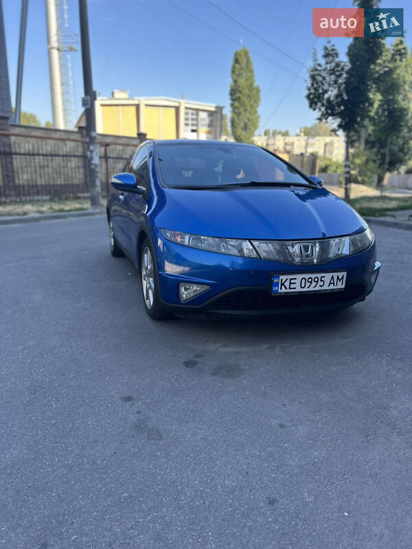 Хетчбек Honda Civic 2007 в Дніпрі