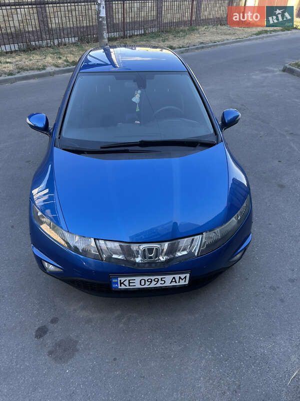Хетчбек Honda Civic 2007 в Дніпрі