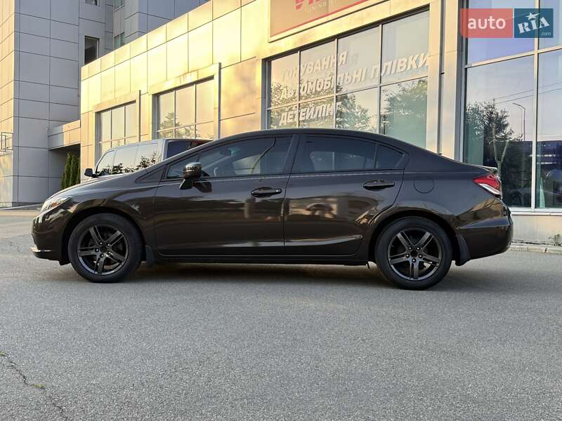 Седан Honda Civic 2014 в Киеве