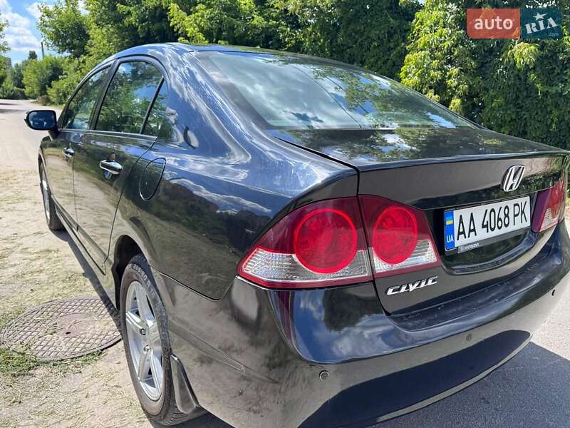 Седан Honda Civic 2008 в Киеве
