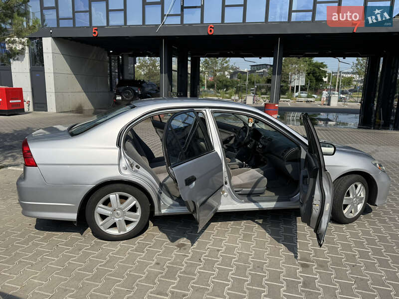 Седан Honda Civic 2005 в Рівному