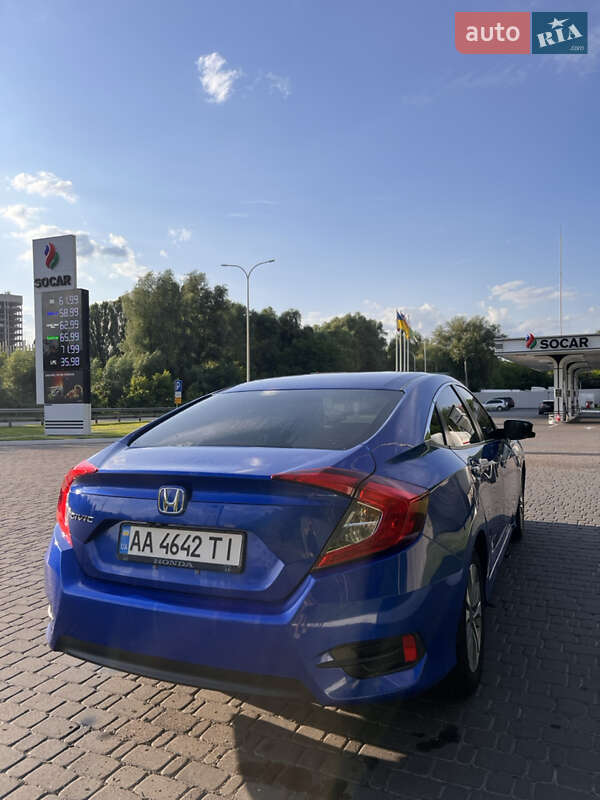 Седан Honda Civic 2016 в Києві